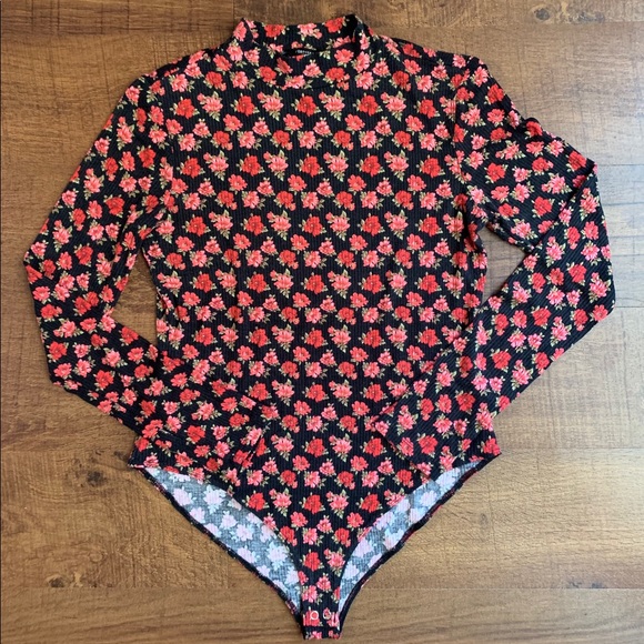 Forever 21 Tops - Floral Bodysuit large
